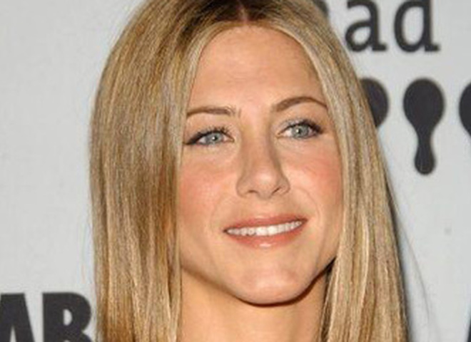 Дженнифер Энистон