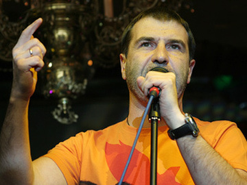 Переполненный клуб