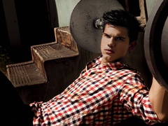 Тейлор Лотнер