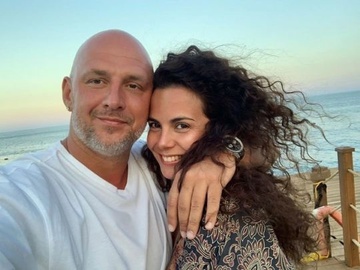 Потап засвітився на прогулянці з Каменських вечірнім Поділом