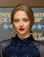 Аманда Сейфрид Аманда Сейфрид