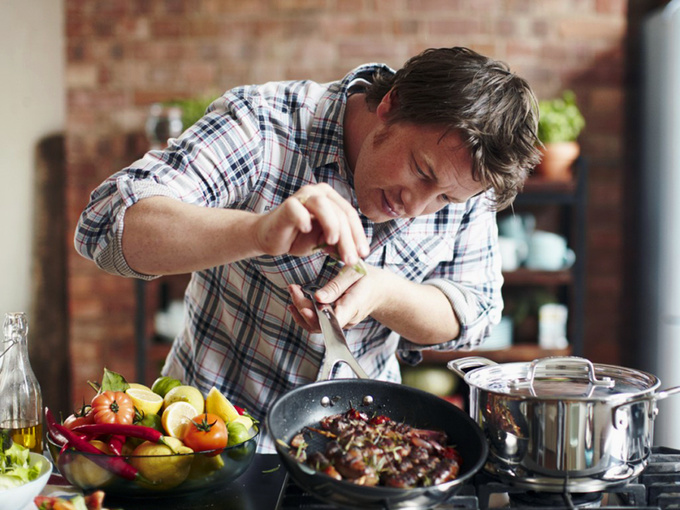 Як стати шеф-кухарем на своїй кухні: Поради від Джеймі Олівера