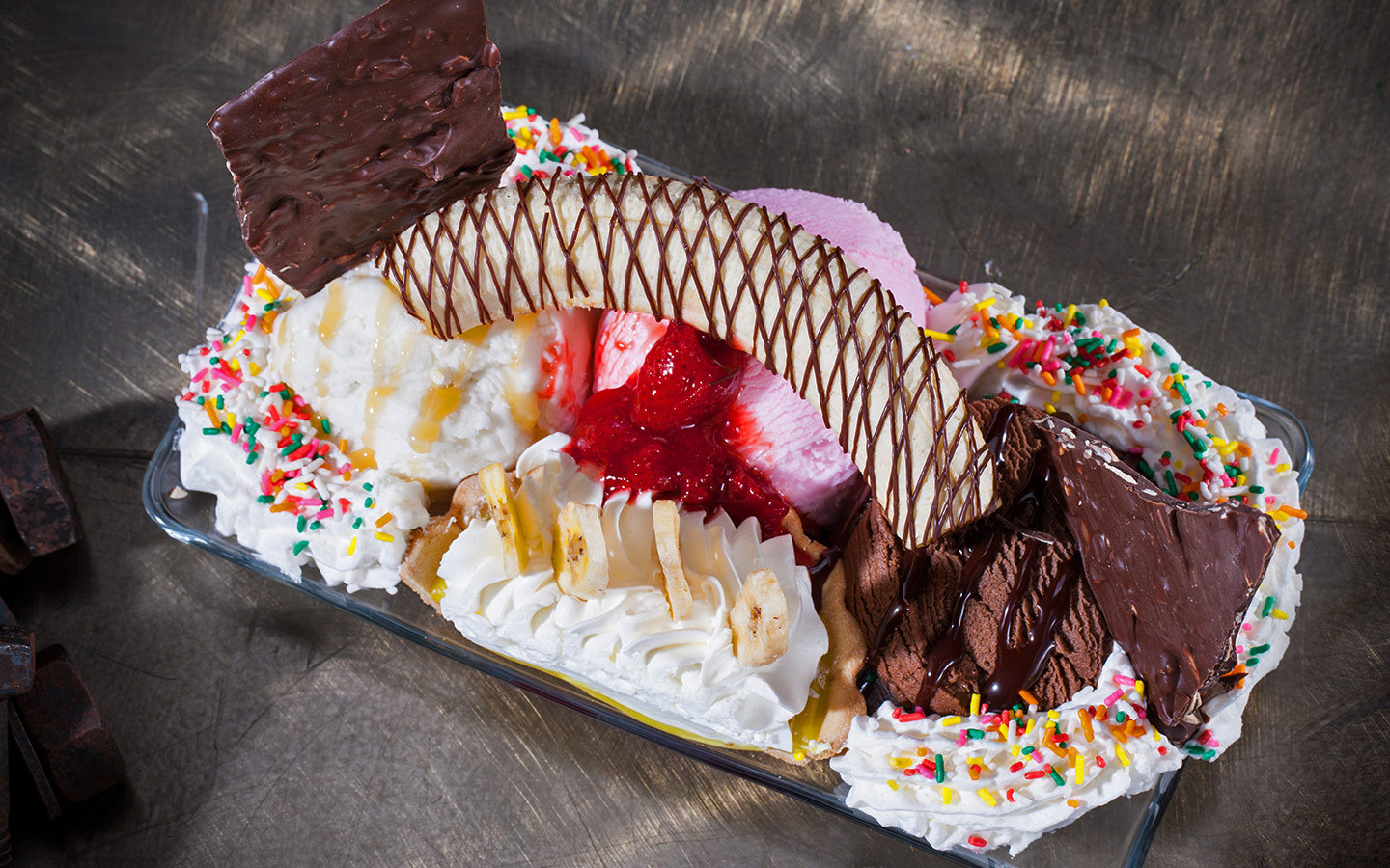 The Toothsome Chocolate Factory десерты