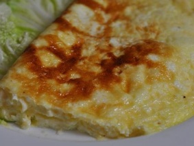 Омлет с сыром на сковороде Омлет с сыром на сковороде