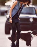 Яркие колготки с узором