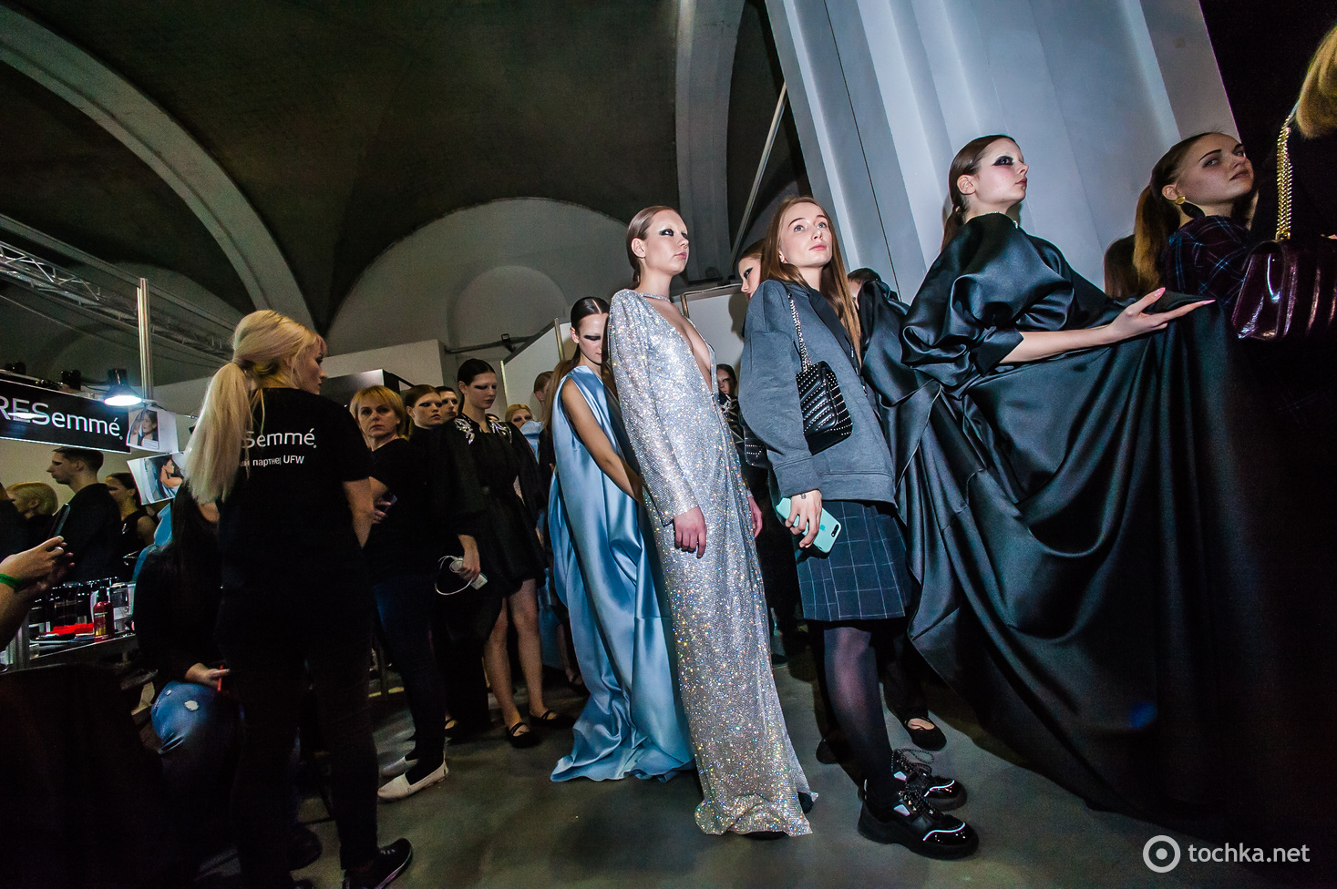 Backstage первого дня UFW FW20/21