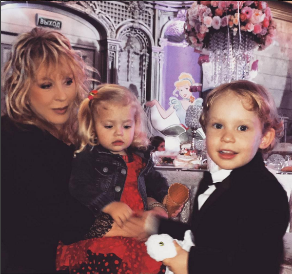 Алла Пугачева