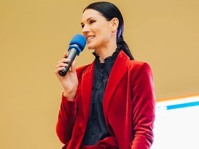 Маша Єфросиніна