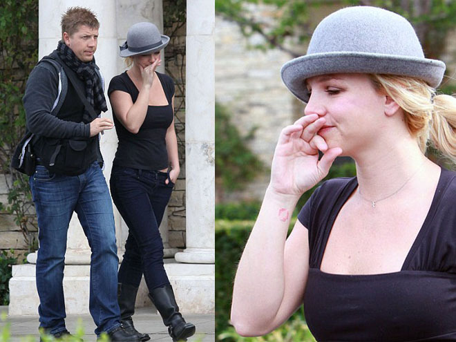 Бритни Спирс увеличила губы