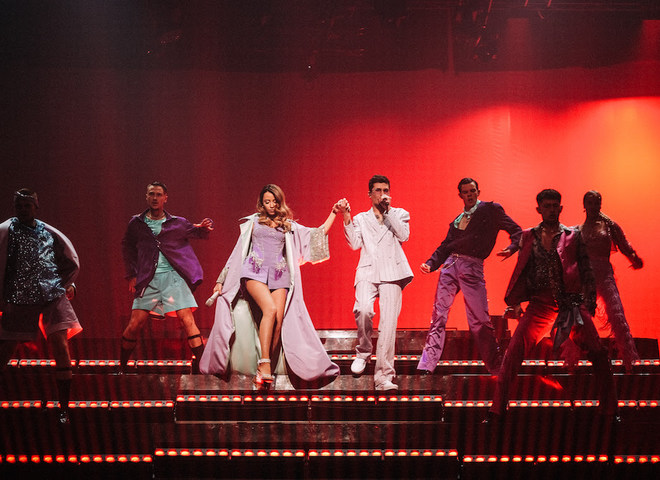 "Время и Стекло"