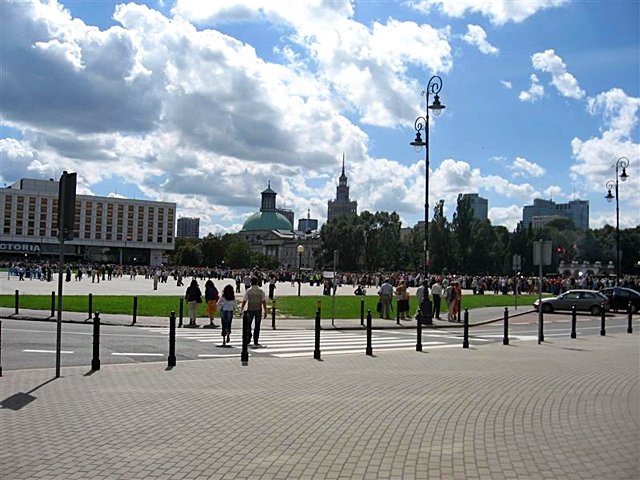 5 крупнейших городских площадей в мире: Площадь маршала Юзефа Пилсудского, Варшава, Польша