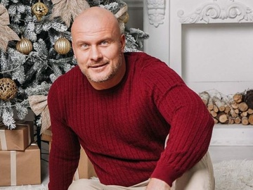 Узєлков через 5 років після розлучення з Боржемською оголосив про заручини