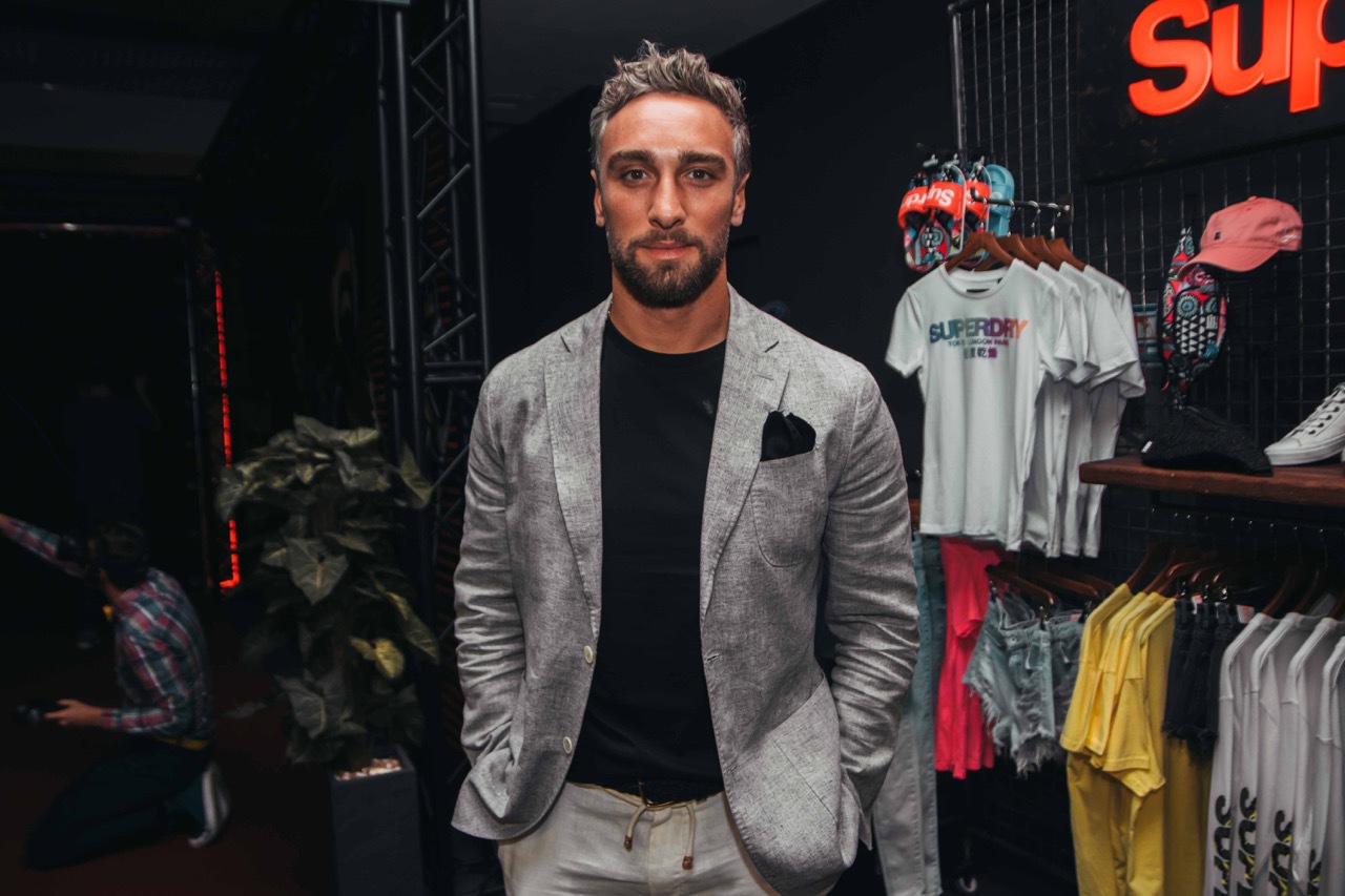 В Киеве прошла селебритиз-презентация игры RevolVR "Дикий запад"