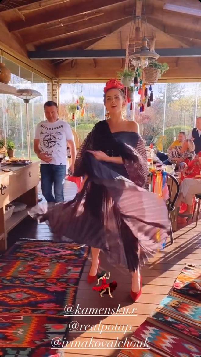Настя Каменских устроила мексиканскую вечеринку