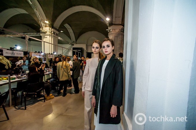 Backstage п'ятого дня UFW FW20 / 21