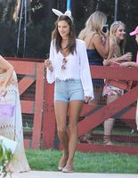 Образ дня: Алессандра Амбросио