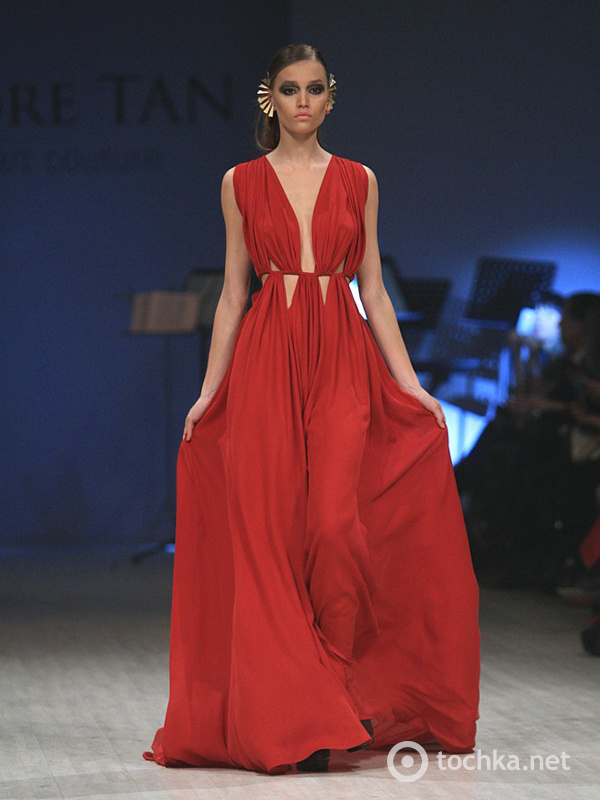 Показ ANDRE TAN