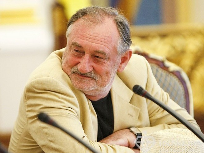 Богдан Ступка