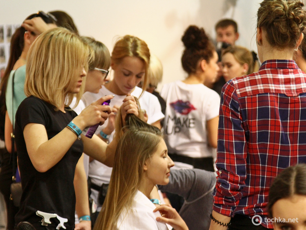 Бэкстейдж второго дня UFW: VOROZHBYT&ZEMSKOVA