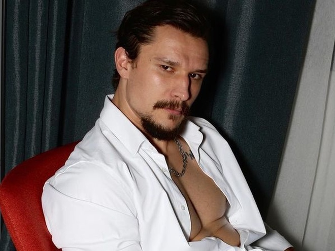 Тарас Цимбалюк показав, як виглядав у 18-річному віці