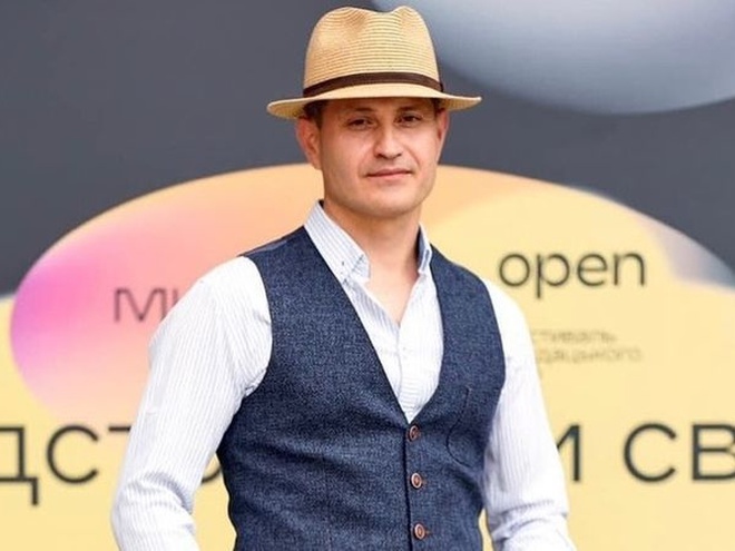 50-річний Ахтем Сеітаблаєв уперше показав свою нову дівчину