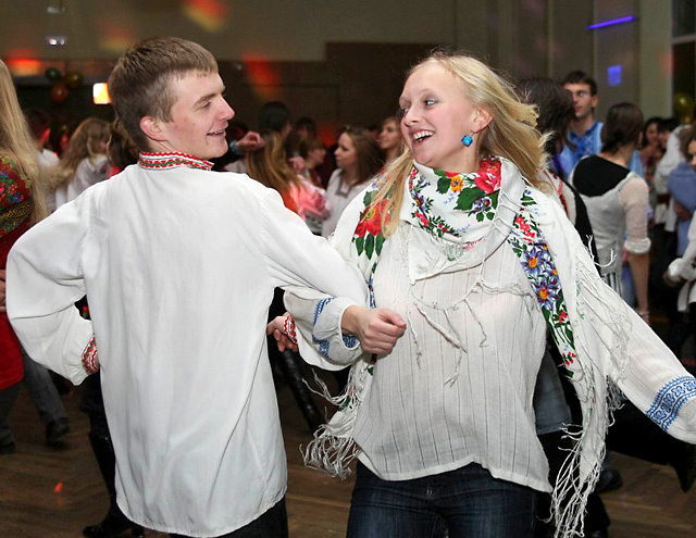 Влаштуй вечірку по-українськи - українські вечорниці