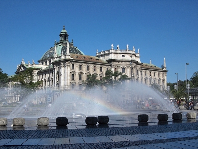 Karlsplatz
