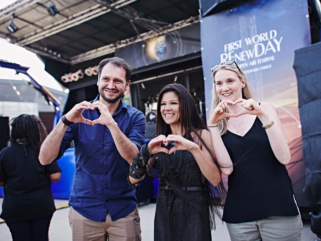 Руслана провела первый в мире ReNew Day в центре Европы