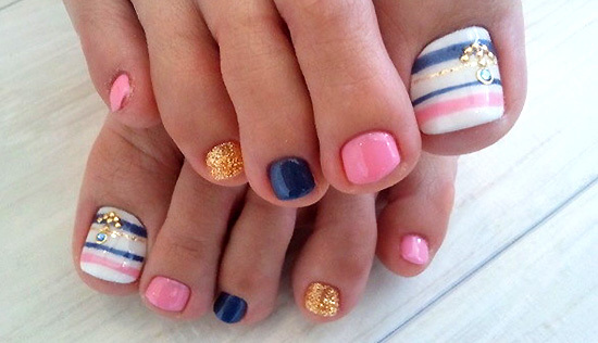 Модный педикюр 