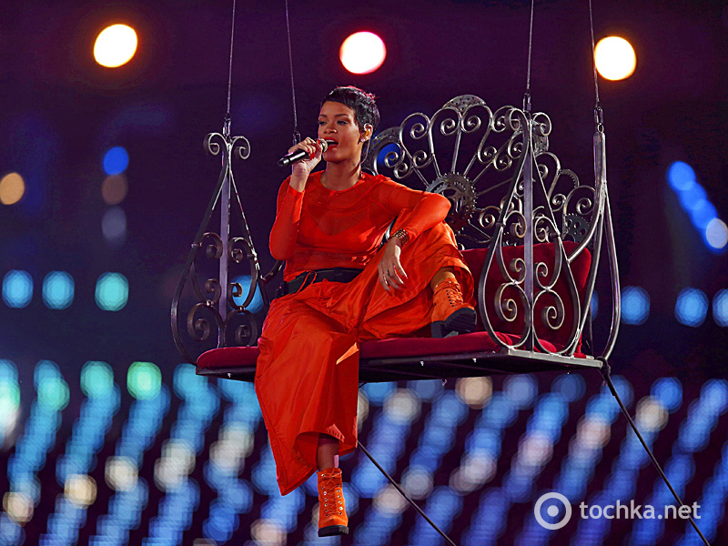 Выступление Рианны