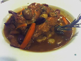 Кролик тушеный