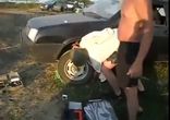 Нормальный способ завести машину в поле