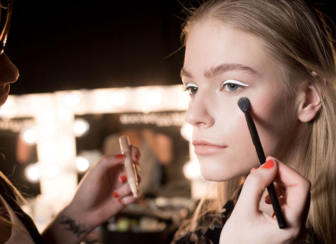 Зачем нужна подготовка кожи к макияжу?