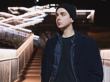 Melovin повідомив, що у нього невиліковна хвороба, і показав відео з лікарні