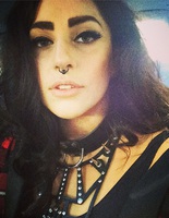 Леди Гага с пирсингом Леди Гага с пирсингом