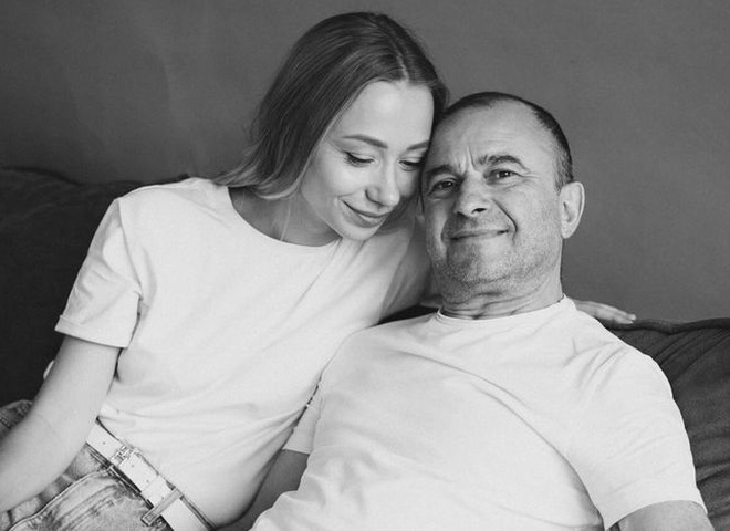 «Дві доби у реанімації»: дружина Віктора Павліка розповіла про його стан після операції