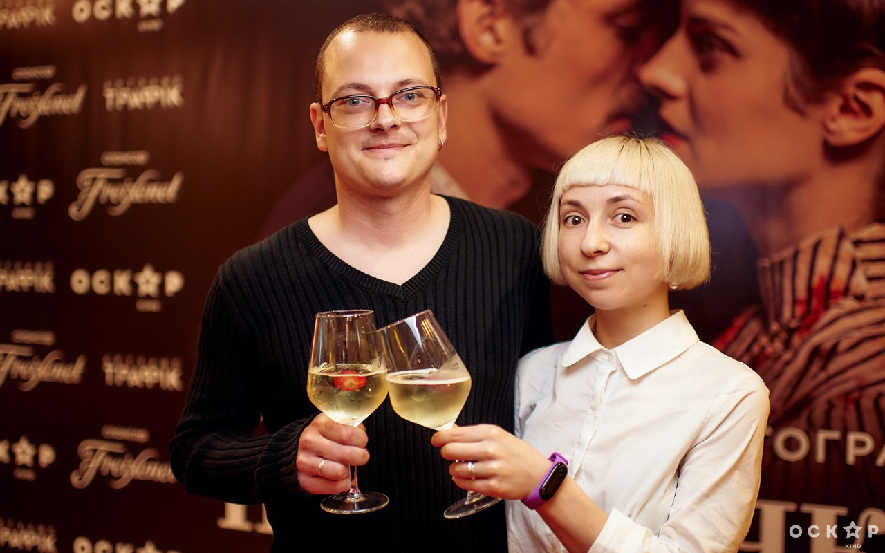 В Киеве состоялась премьера эротической комедии "Клубничка"