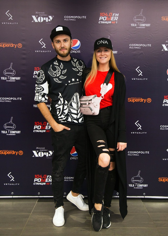 В Киеве прошла селебритиз-презентация игры RevolVR "Дикий запад"