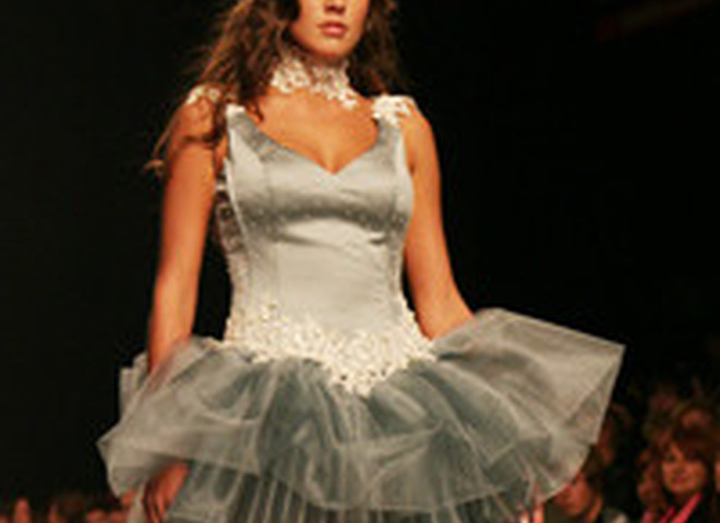 Сезоны моды 2006. Jeanvi<br />Фотограф: Дмитрий Ромас