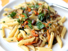 Паста с печеными овощами