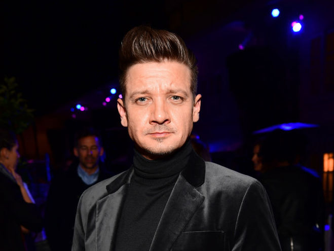 Джеремі Реннер