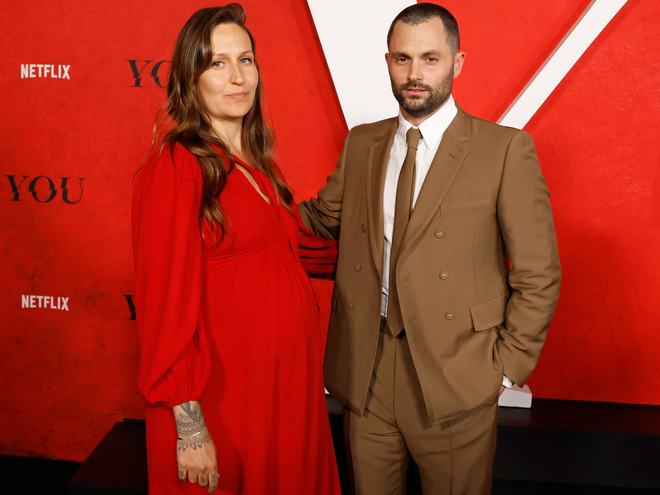 Зірка серіалів «Ти» та «Пліткарка» Пенн Беджлі став батьком двійні