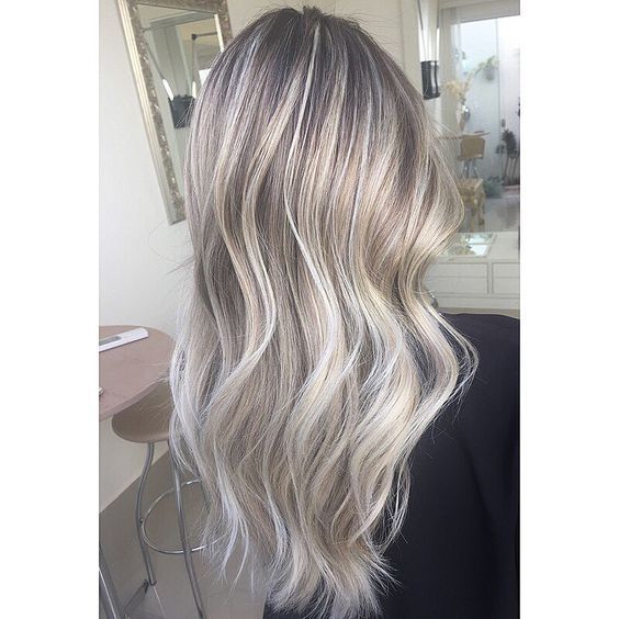 Модні стрижки 2017 для довгого волосся