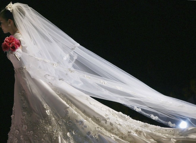 Представлено рекордное свадебное платье 