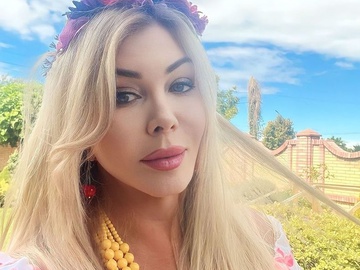 Ірину Білик покликали заміж під час концерту: хто вручив обручку співачці