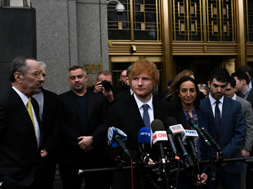 Ед Ширан виграв судову справу про плагіат, через яку пропустив похорон бабусі