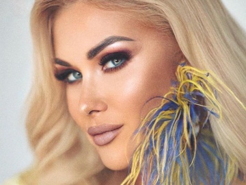 "Усе правильно написала": Бужинська опублікувала пост на підтримку українців