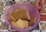 Шоколадная колбаса из печенья. Рецепт