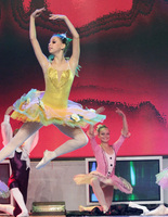 одинаковые платья