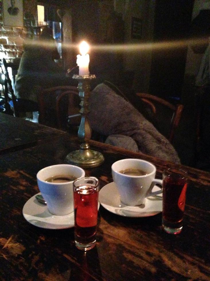 Рестораны Львова: Під синьою пляшкою